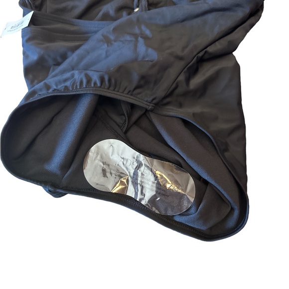 Adore Me one piece halter tie swimsuit. Size L - Picture 4 of 4